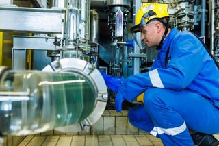Grupa Azoty uruchomiła w Tarnowie drugą instalację stężonego kwasu azotowego