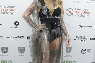 Monika Miller w sukni ślubnej