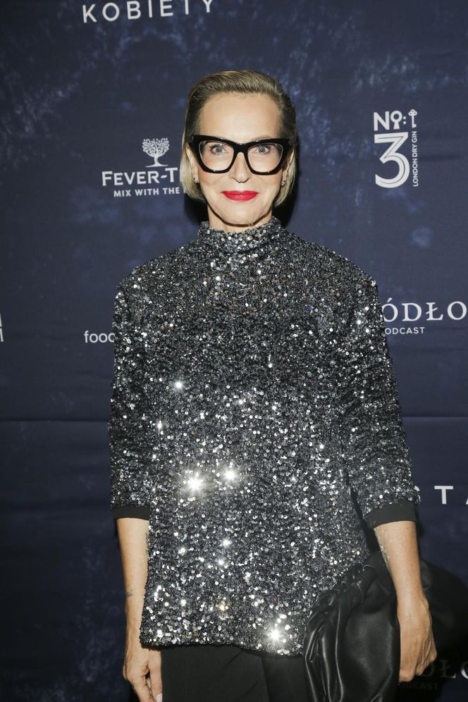 Seksowna Paulina Smaszcz kusi w bieliźnie. Internautka: "Ta rywalizacja z Cichopek odbiera godność"