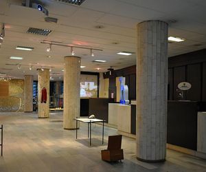 W PRL-u powstał najdłuższy budynek w Małopolsce. Janusz Morgenstern i Jerzy Stuhr kręcili w nim filmy