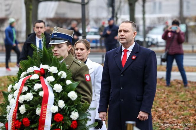 Marta Nawrocka i Paulina Kosiniak-Kamysz. Porównujemy ich stylizacje z 11 listopada [ZDJĘCIA]
