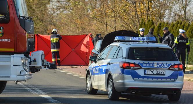 Pijany kierowca BMW zabił kobietę jadącą motorowerem. Drastyczne zdjęcia