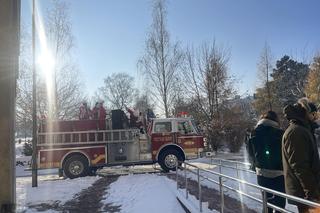 Mikołaj odwiedził małych pacjentów Matki Polki. Rozdano aż 300 prezentów [ZDJĘCIA]