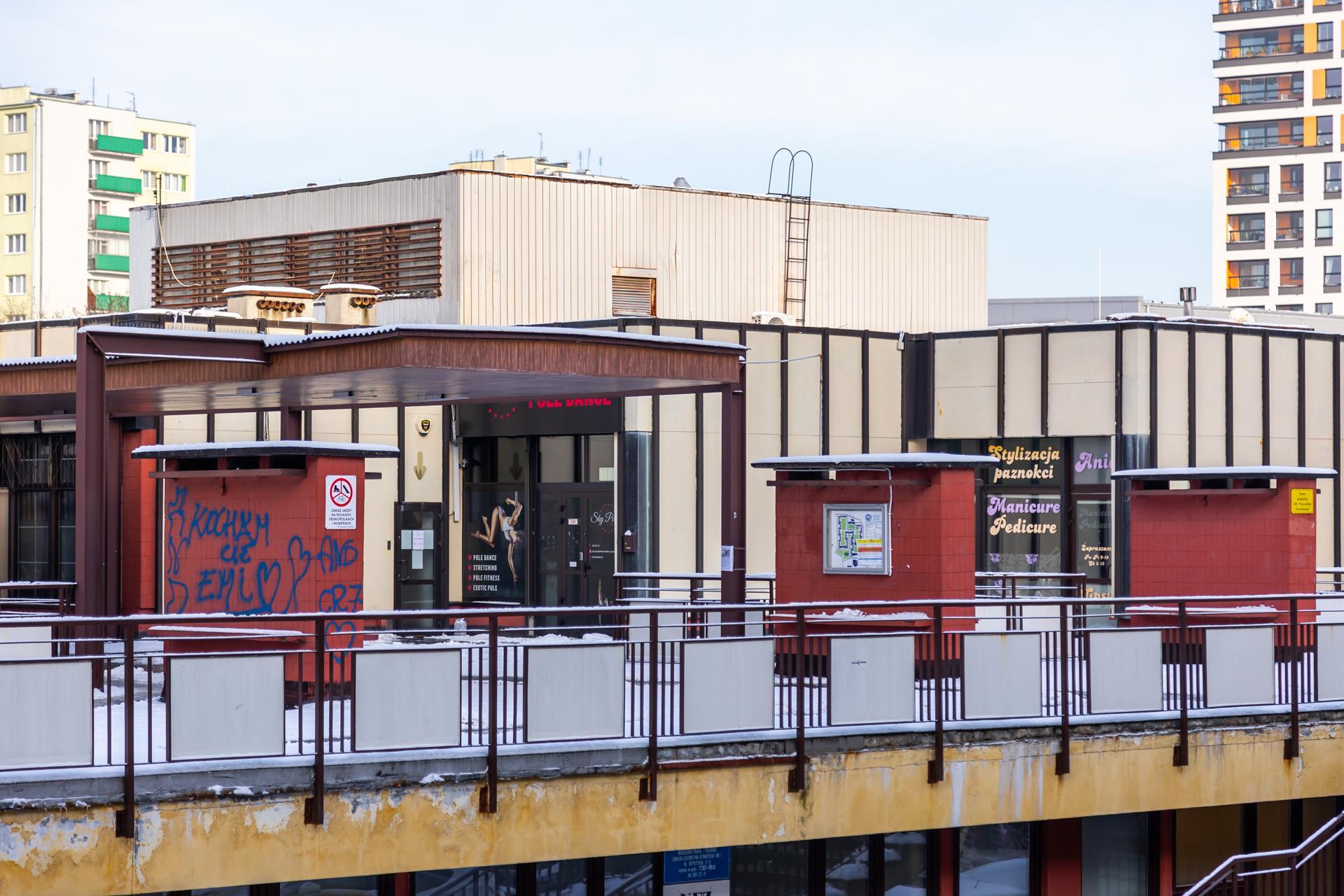 Przyczółek Grochowski - zdjęcia warszawskiego Pekinu. Zobacz, jak wygląda najdłuższy blok w Polsce