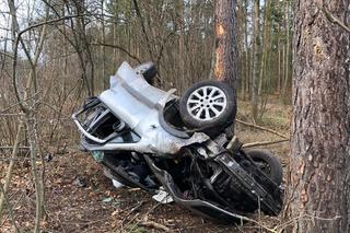 Fatalny wypadek pod Sulęciniem. Auto doszczętnie rozbite