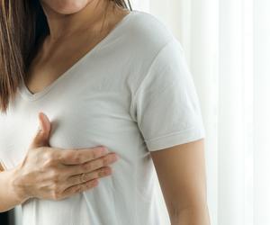 Rak piersi uaktywnia się nocą. Kiedy chora osoba śpi, guz się budzi