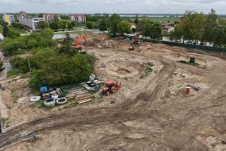 Wielka inwestycja w Mikołajkach. Tak powstaje nowoczesny kompleks sportowo-rekreacyjny