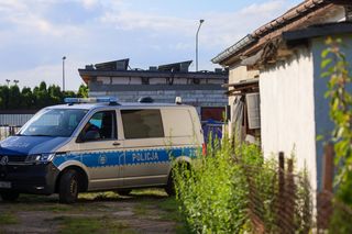 Ciała małżeństwa na posesji. Sąsiedzi: „Były tu awantury”