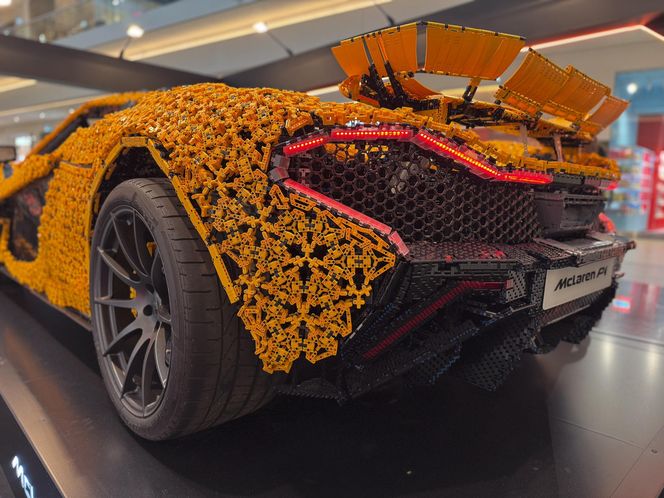 McLaren P1 z klocków Lego