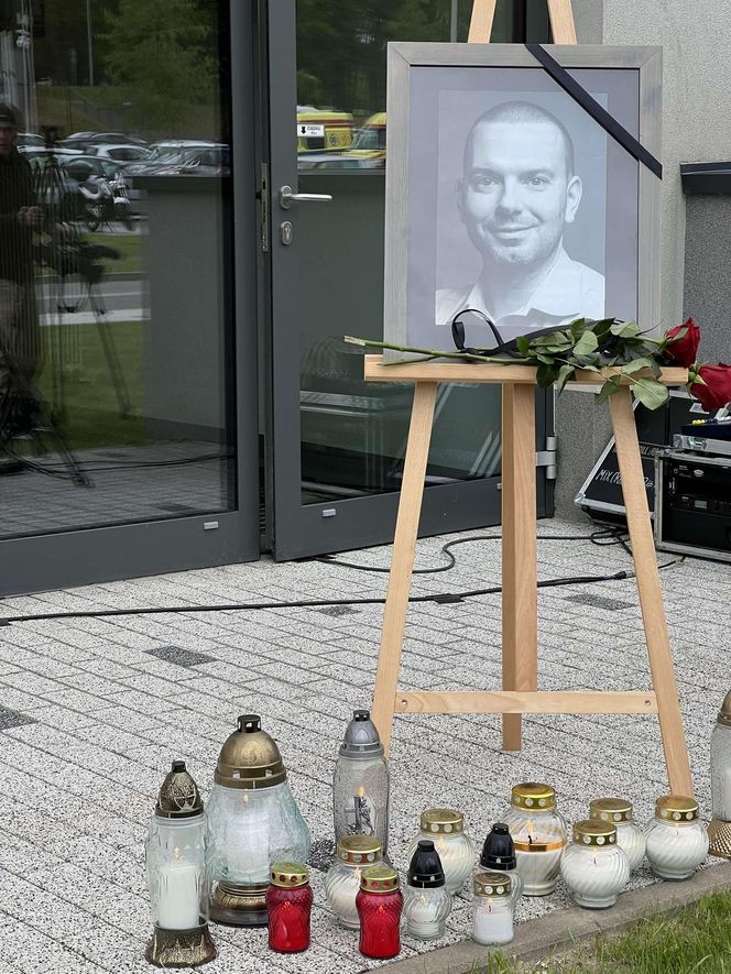 Dzień Żałoby w Szpitalu Uniwersyteckim w Krakowie. Medycy protestują po śmierci Tomasza Soleckiego