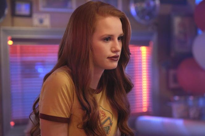 Madelaine Petsch jako Cheryl Blossom