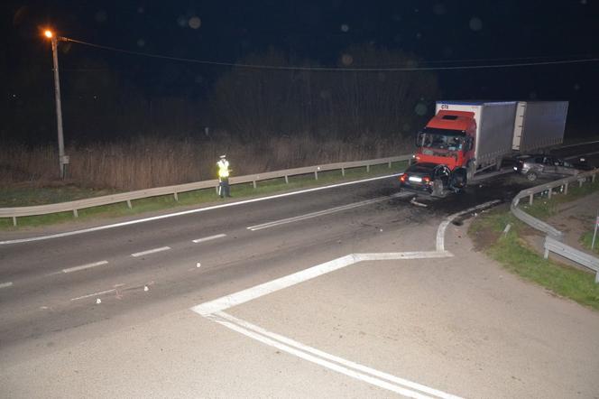 Suchorzów. Dramat na drodze: rannych 8 osób w tym małe dziecko! 