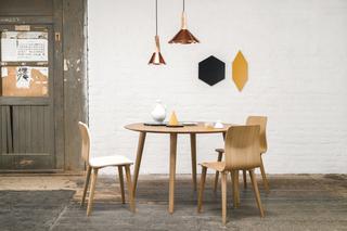 Krzesła z giętego drewna - klasyczne i nowoczesne meble drewniane