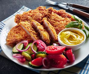 Co zrobić z filetu z indyka na obiad? Sznycle z indyka pieczone!