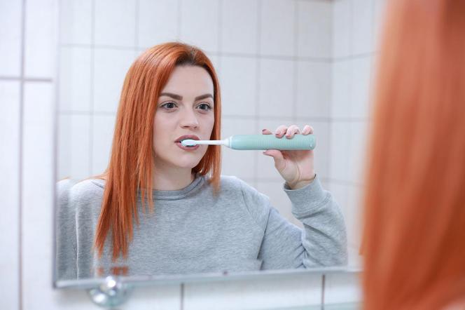 Dentofobia - co to jest? Jak dbać o zęby i co warto wiedzieć o pastach?