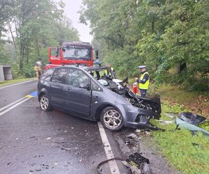 Tragiczny wypadek w powiecie kępińskim. Nie żyją dwie osoby
