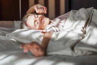 Kiedy najlepiej kłaść się spać? Naukowcy wskazali złotą godzinę
