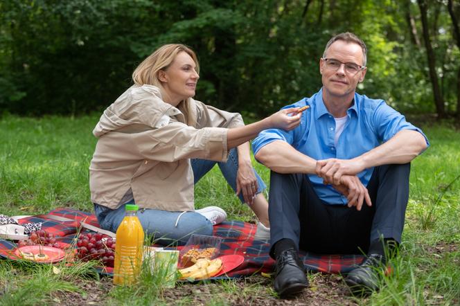 Na Wspólnej odc. 3120. Monika (Sylwia Gliwa), Damian (Waldemar Błaszczyk)