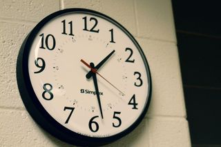 Ile trwa matura z matematyki na poziomie podstawowym? Te osoby mogą rozwiązywać 6.05 zadania dłużej