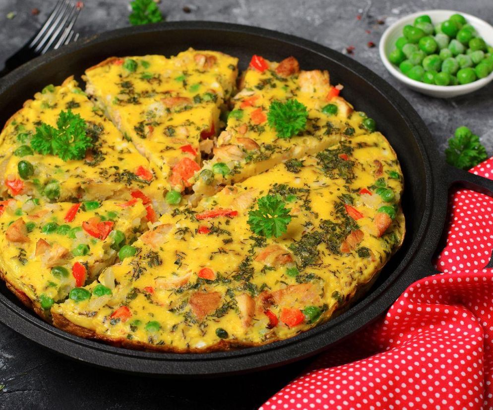 frittata z kurczakiem i warzywami