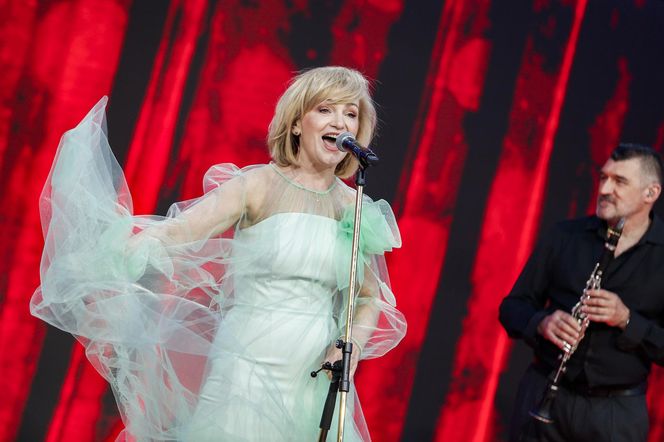 Katarzyna Żak ze łzami w oczach odbiera Nagrodę Publiczności w Opolu: „Nie zapomnę tego do końca życia”