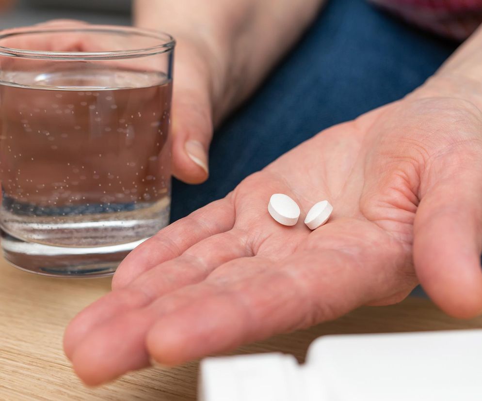 Bierzesz suplementy wapnia? Sprawdź, co to oznacza dla twoich nerek