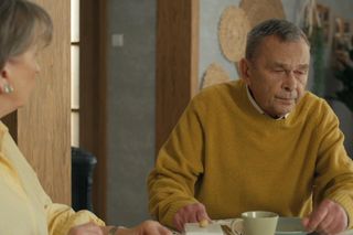 Barwy szczęścia, odcinek 3166. Basia (Sławomira Łozińska), Czesław (Marian Jaskulski)