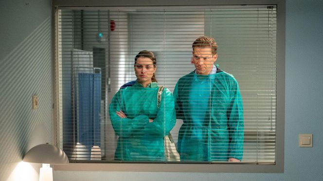 	Barwy szczęścia odc. 3131.  Łukasz Sadowski (Michał Rolnicki), Weronika (Maria Świłpa)