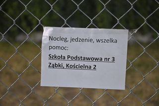 Pożar w Ząbkach. Wielkie poruszenie! Ludzie z całego miasta ruszyli z pomocą 