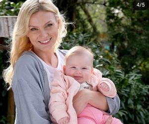 M jak miłość nowy sezon po wakacjach. Jagoda (Katarzyna Kołeczek), Dorotka (Klara Madeńska)