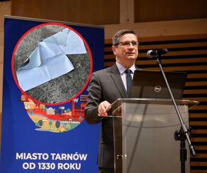 Zniszczono plakat wyborczy prezydenta Tarnowa! „Muszą się bardzo bać”