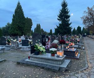 Cmentarz w Łodzi - 1 listopada