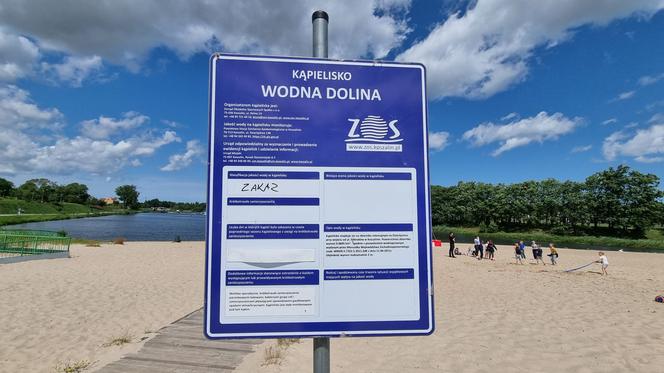 Kąpielisko "Wodna Dolina" w Koszalinie z zakazem wstępu do wody