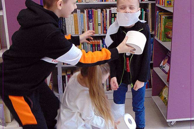 Zagadkowe ferie w bibliotece