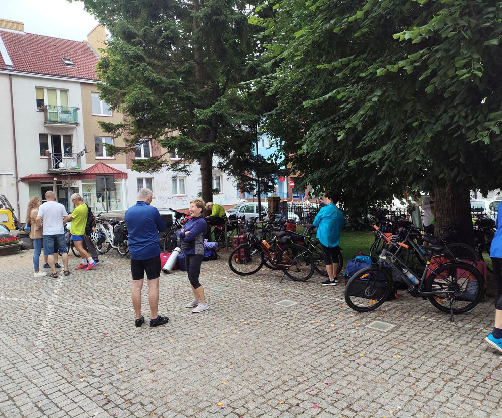 Pielgrzymka rowerowa na Jasną Górę ruszyła w trasę