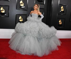 Ariana Grande zapłaci swojemu byłemu mężowi ogromną kwotę. Znamy szczegóły intercyzy!