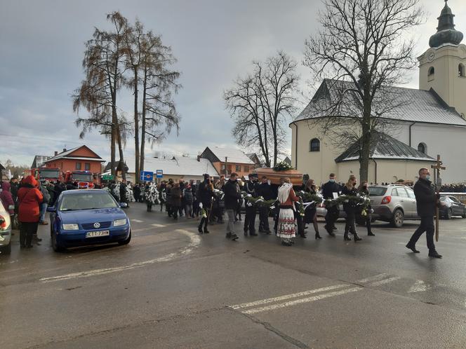 Pogrzeb nastolatków z Nowej Białej. Zginęli tragicznie w Sylwestra