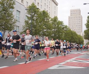 Uczestnicy Maratonu Warszawskiego 2025
