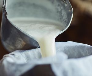 Polacy się nim zajadają. Może powodować stłuszczenie wątroby