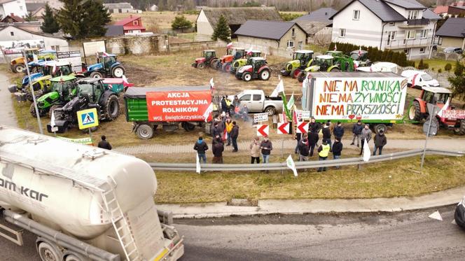 Protest rolników w zielonym miasteczku w Nagłowicach