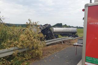 Makabryczny wypadek na DK92 pod Świebodzinem! 39-latka i dwoje dzieci zginęło w zderzeniu z tirem [ZDJĘCIA]