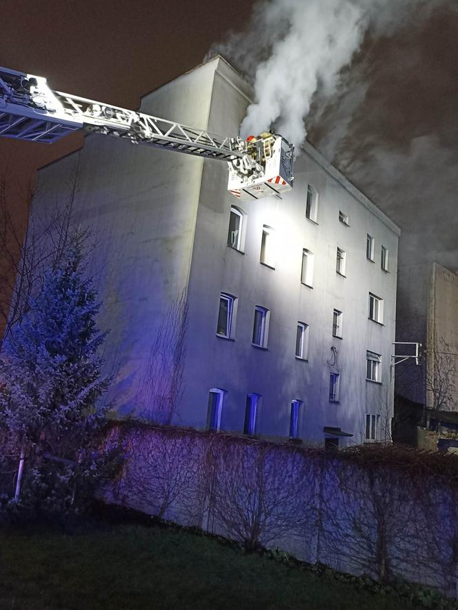 Pożar pustostanu w Katowicach. Znaleziono zwęglone ciało 