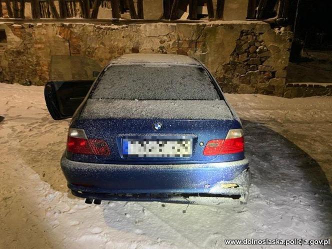 Pomógł kierowcy odpalić BMW. Potem stało się coś szokującego