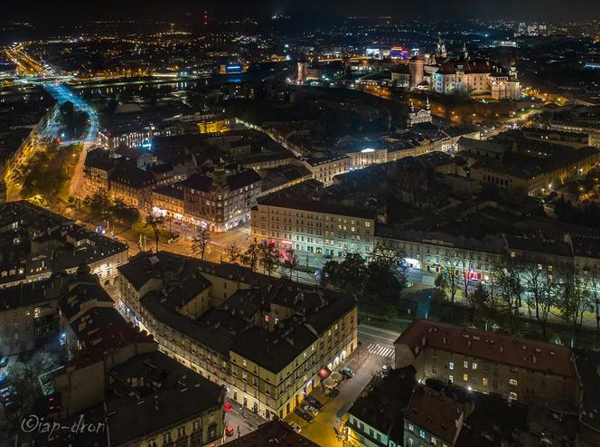 Kraków niczym Las Vegas. Takich zdjęć nocnego miasta jeszcze nie widziałeś!