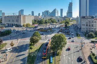 Plac Zawiszy przed i po remoncie