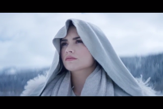 Demi Lovato prezentuje teledysk do Stone Cold. Zobacz przejmujące VIDEO!