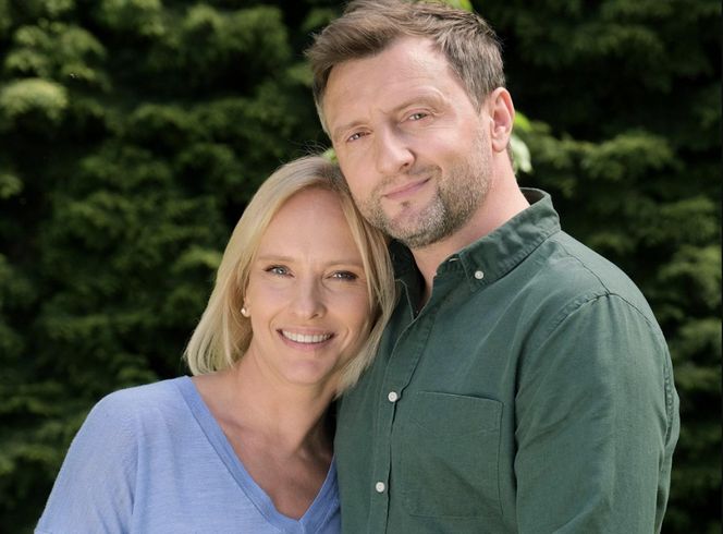 M jak miłość. Dorota i Bartek znów razem! Iwona Rejzner i Arkadiusz Smoleński potwierdzają wyzdrowienie Doroty - ZDJĘCIA