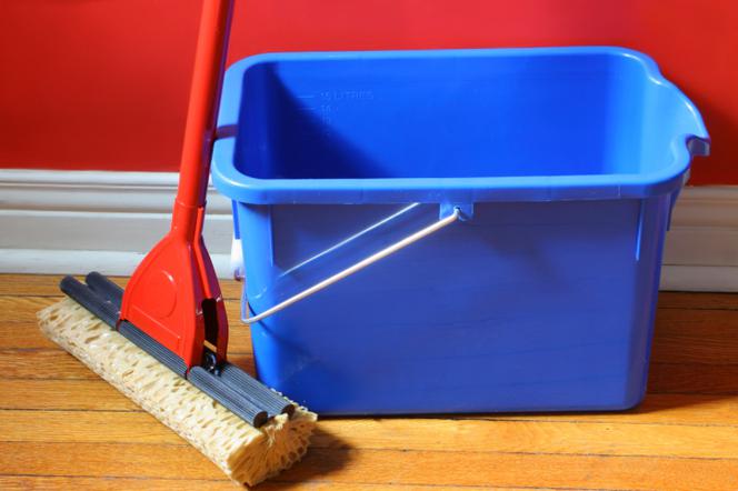 Świąteczne porządki w 10 krokach: plan  sprzątania domu