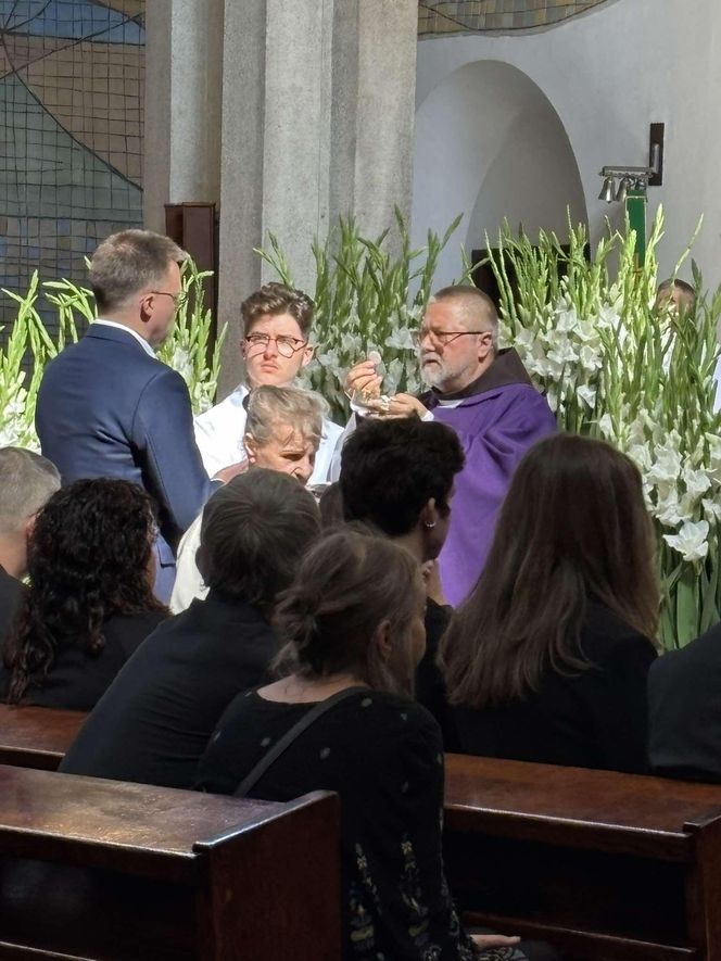 Szymon Hołownia na pogrzebie Stanisława Sojki