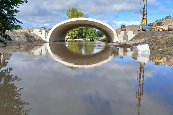 Plac budowy drogi ekspresowej S1  Dankowice - Bielsko Biała Hałcnów